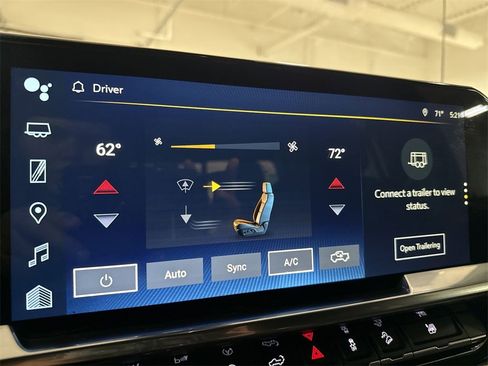 Used 2022 Chevrolet Silverado 1500 LT Trail Boss w/ LT Trail Boss Premium Package image 16