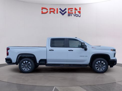 New 2026 Chevrolet Silverado 2500 Custom w/ Custom Value Package AWD/4WD image 6
