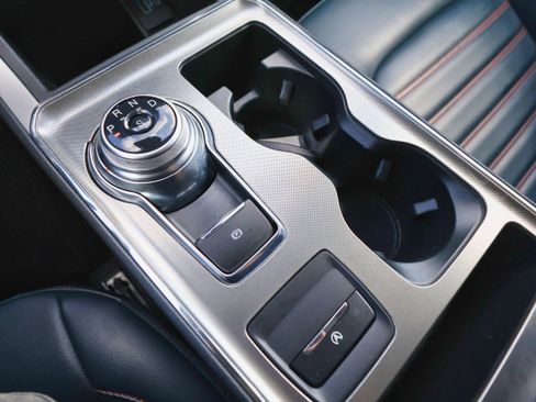 Used 2022 Ford Edge SEL w/ Sport Appearance Package image 25