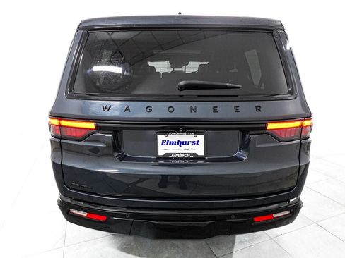 Used 2023 Jeep Wagoneer Series II AWD/4WD image 6