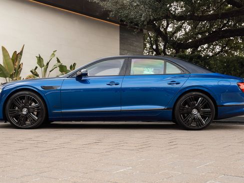 Certified 2026 Bentley Flying Spur Plug-In Hybrid AWD/4WD image 53
