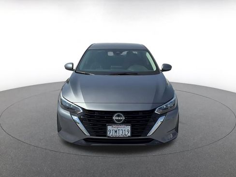 Used 2025 Nissan Sentra SV FWD image 4