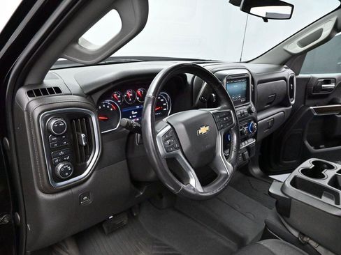 Used 2022 Chevrolet Silverado 1500 LT AWD/4WD image 13