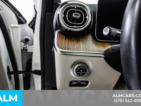 Used 2023 Mercedes-Benz C 300 Sedan w/ Exclusive Trim Package image 26