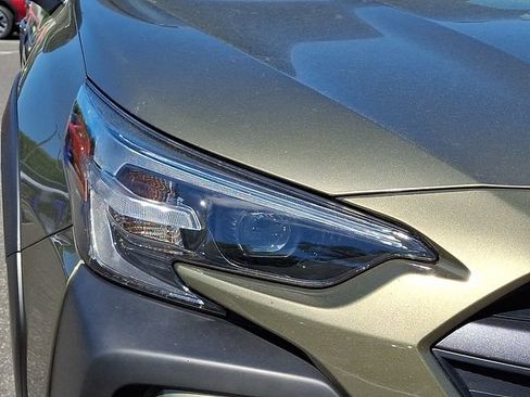 Used 2024 Subaru Outback Premium AWD/4WD image 9