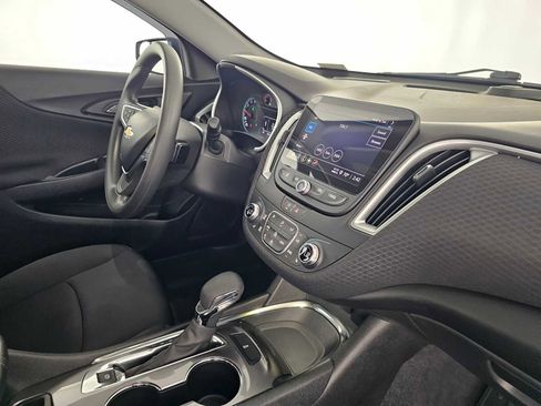 Used 2023 Chevrolet Malibu LT image 11