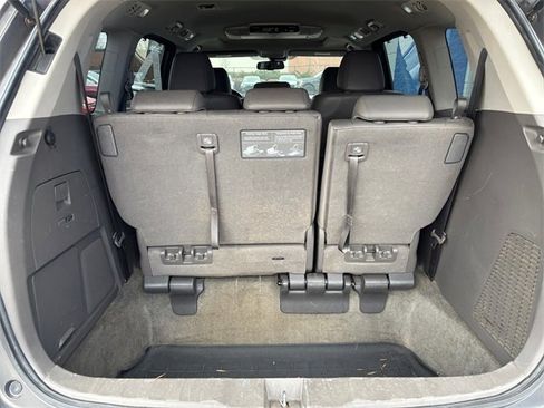Used 2014 Honda Odyssey Touring Elite image 16