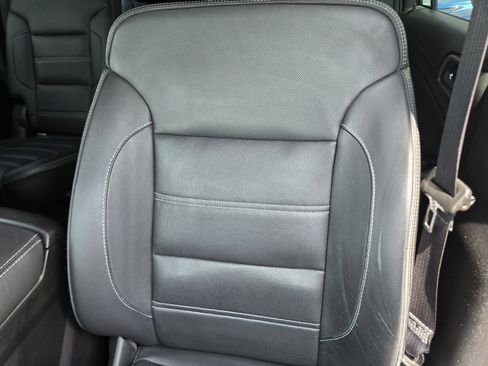 Used 2018 GMC Yukon XL Denali w/ Denali Ultimate Package AWD/4WD image 14