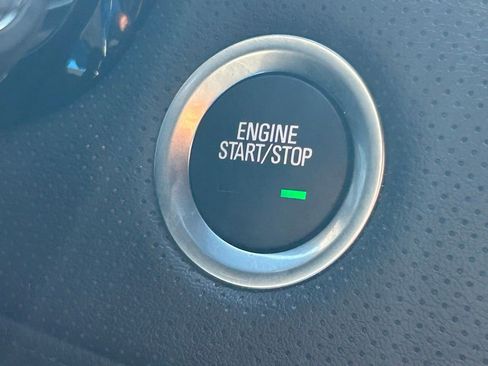 Used 2024 Cadillac XT5 Luxury image 60