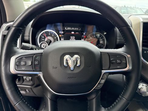 Used 2022 RAM 1500 Laramie AWD/4WD image 24