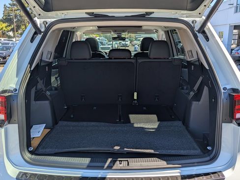 New 2026 Volkswagen Atlas Peak Edition AWD/4WD image 34
