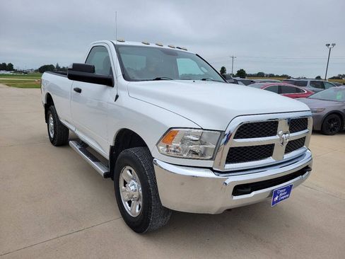 Used 2017 RAM 3500 Tradesman w/ Chrome Appearance Group AWD/4WD image 7