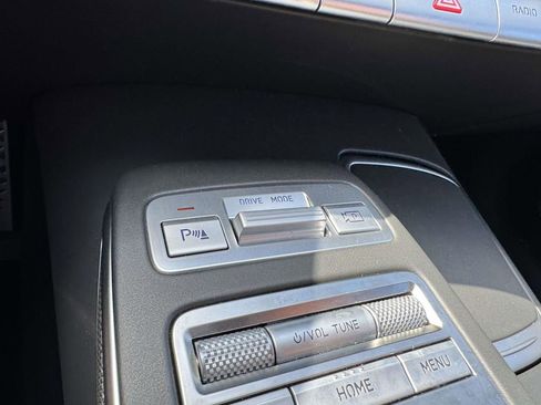 Certified 2025 Genesis GV70 3.5T Sport image 25