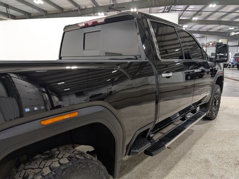 Used 2020 GMC Sierra 2500 Denali w/ Denali Ultimate Package image 3