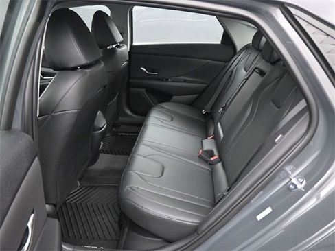 New 2025 Hyundai Elantra Limited image 15