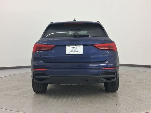 Used 2023 Audi Q3 2.0T Premium w/ Black Optic Sport Package image 10