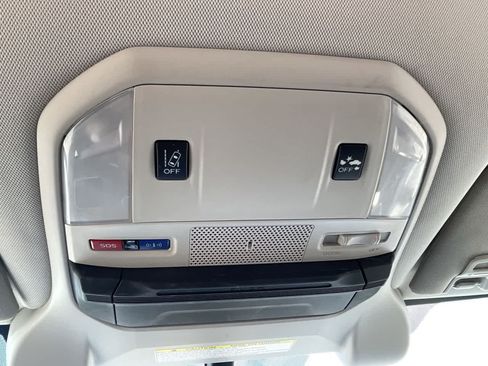 Used 2019 Subaru Ascent Limited w/ Popular Package #3 AWD/4WD image 31