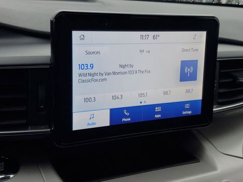 Used 2023 Ford Explorer XLT w/ Equipment Group 202A image 20