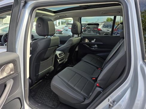 Certified 2026 Mercedes-Benz GLS 450 4MATIC image 27
