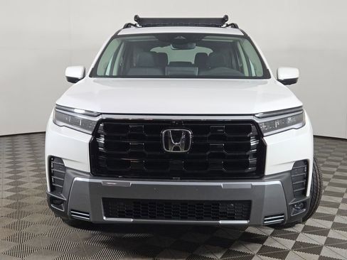 New 2026 Honda Pilot image 2