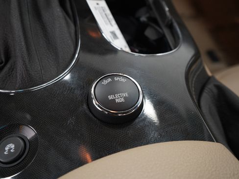 Used 2010 Chevrolet Corvette Convertible w/ Preferred Equipment Group RWD image 23