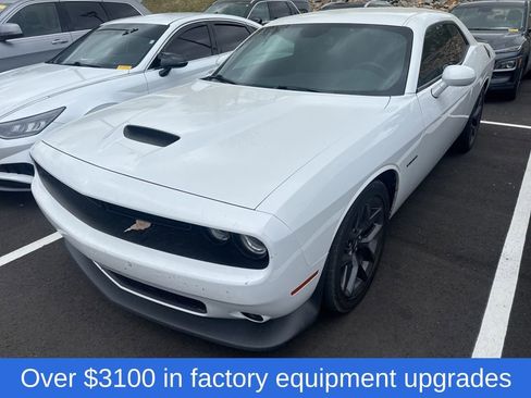 Used 2022 Dodge Challenger R/T w/ Blacktop Package image 1