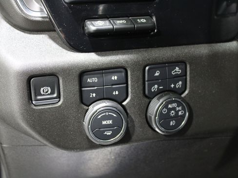 Used 2025 Chevrolet Silverado 3500 LTZ w/ LTZ Texas Edition image 10