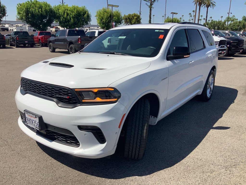 Certified 2023 Dodge Durango R/T RWD image 3