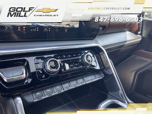 Used 2025 GMC Sierra 1500 Denali Ultimate AWD/4WD image 23