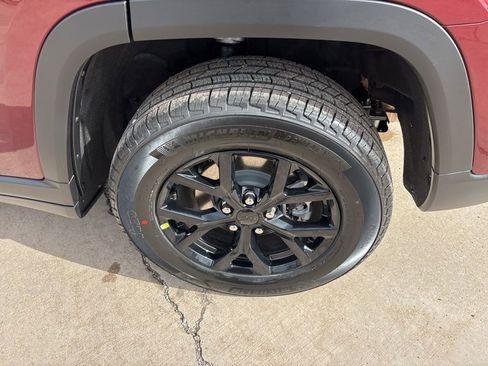 New 2026 Jeep Grand Cherokee Altitude AWD/4WD image 10