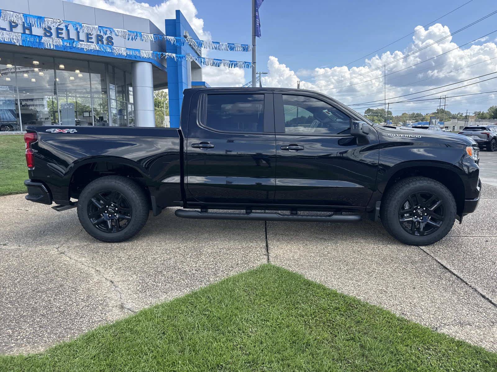 New 2026 Chevrolet Silverado 1500 RST w/ RST Select Package AWD/4WD image 6
