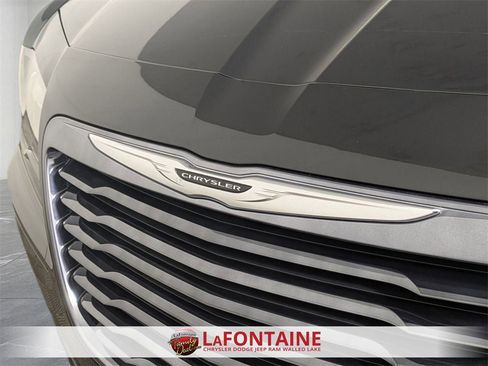 Used 2014 Chrysler 300 S image 9