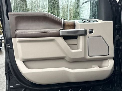 Used 2019 Ford F150 Limited image 20