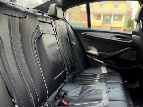 Used 2019 BMW 540i xDrive w/ M Sport Package image 21