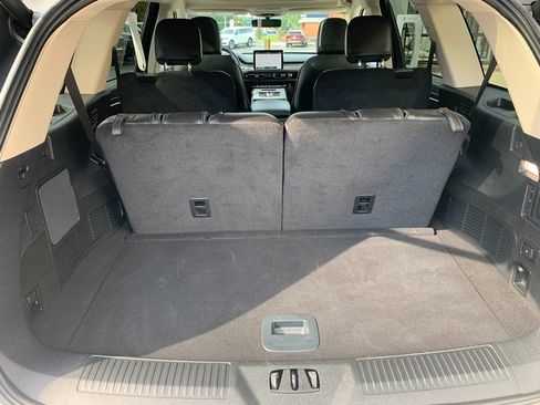 Certified 2024 Lincoln Aviator AWD w/ Premium Package image 5