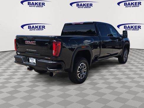 Used 2022 GMC Sierra 2500 AT4 AWD/4WD image 5