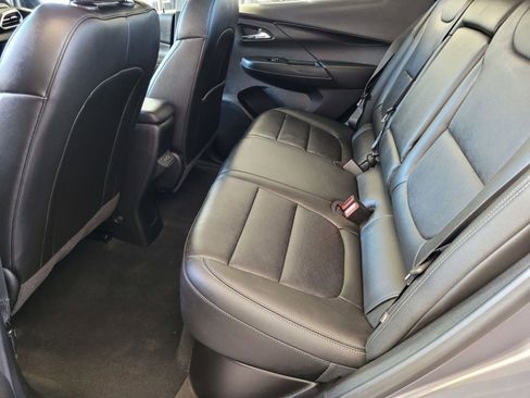 Used 2023 Chevrolet Bolt LT w/ Infotainment Package FWD image 20