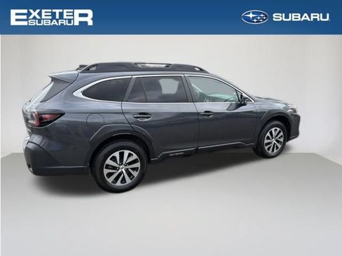 Used 2024 Subaru Outback Premium AWD/4WD image 4