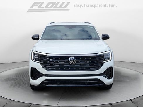 New 2026 Volkswagen Atlas Cross Sport SEL R-Line AWD/4WD image 2