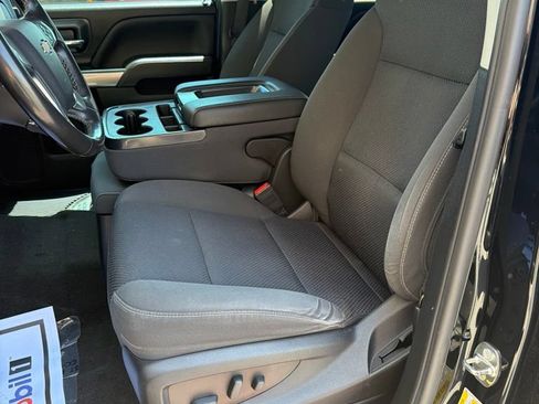 Used 2018 Chevrolet Silverado 1500 LT w/ All Star Edition AWD/4WD image 29