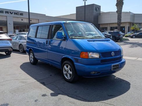 Used 2002 Volkswagen Eurovan MV image 3