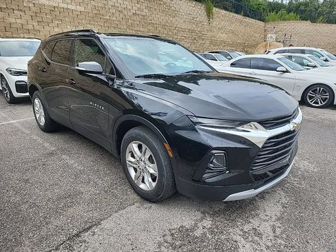 Used 2020 Chevrolet Blazer LT FWD image 2