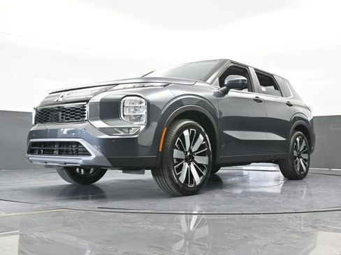 New 2026 Mitsubishi Outlander SE image 58