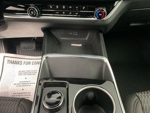 New 2026 Chevrolet Equinox LT w/ LPO, Floor Liner Package image 17