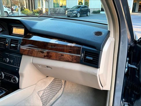 Used 2012 Mercedes-Benz GLK 350 2WD image 18