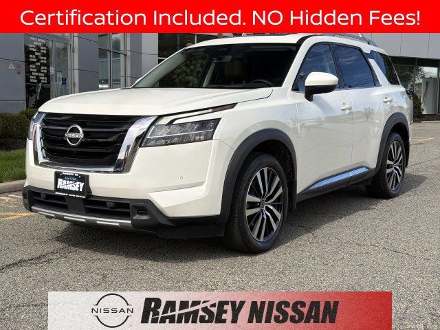 Certified 2024 Nissan Pathfinder Platinum w/ Cargo Package AWD/4WD image 1