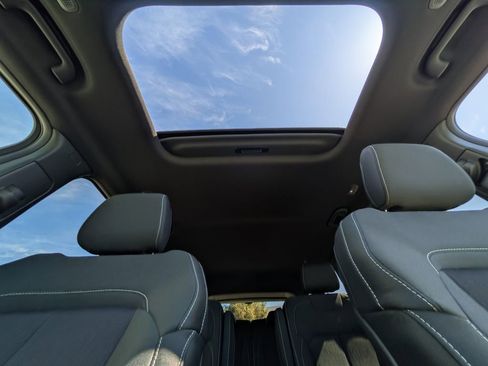 New 2026 Jeep Grand Cherokee L 2WD image 27
