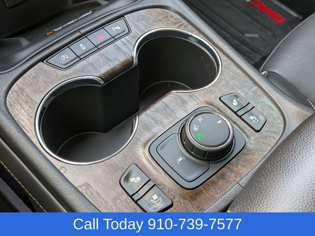 Used 2023 GMC Acadia Denali w/ Denali Ultimate Package FWD image 28