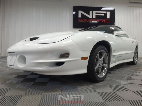 Used 1999 Pontiac Firebird Formula w/ SLP Firehawk Pkg RWD image 13