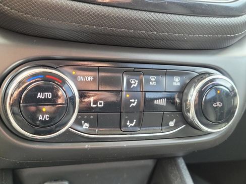 Used 2023 Chevrolet TrailBlazer LT w/ Convenience Package FWD image 26